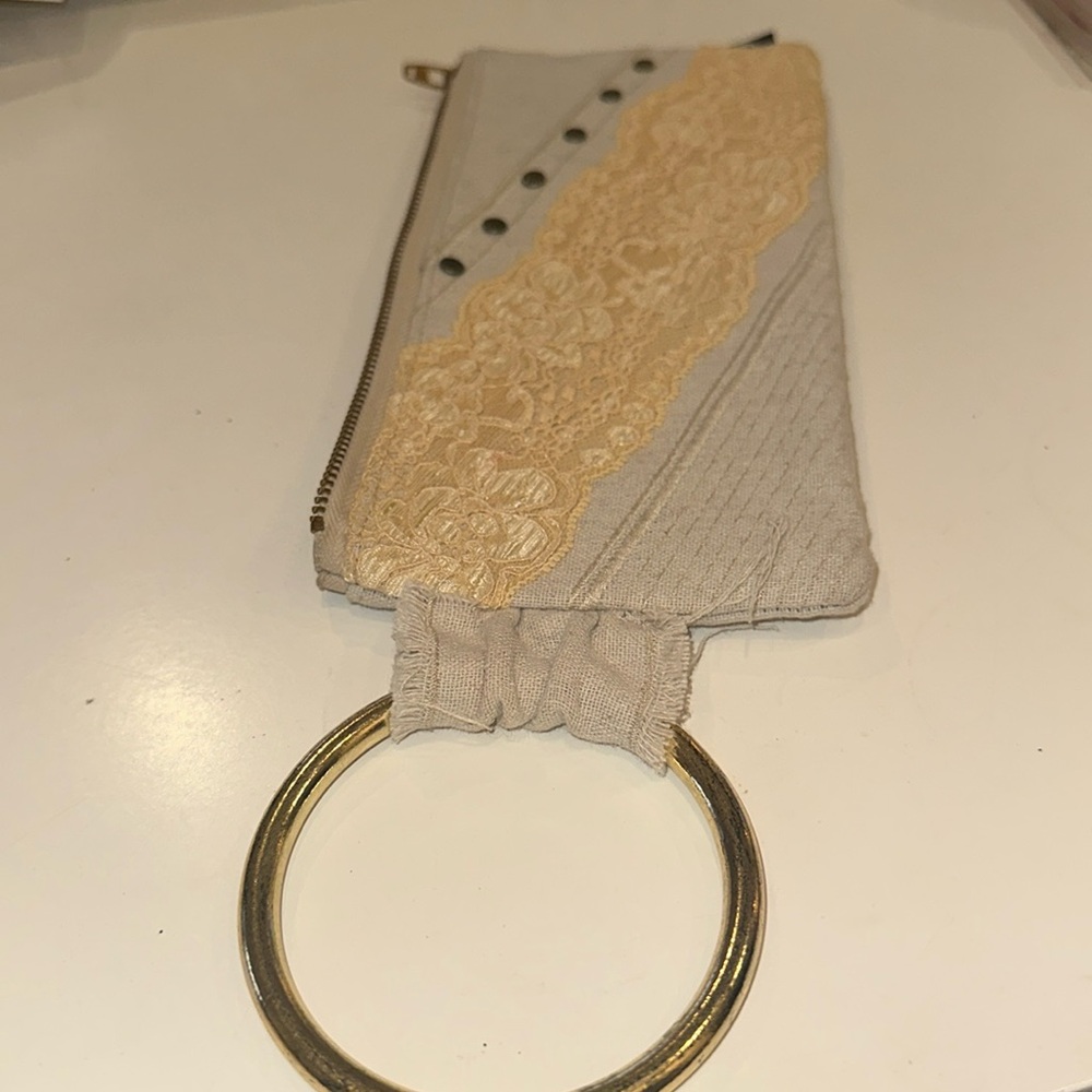 Permanent Baggage bracelet wristlet